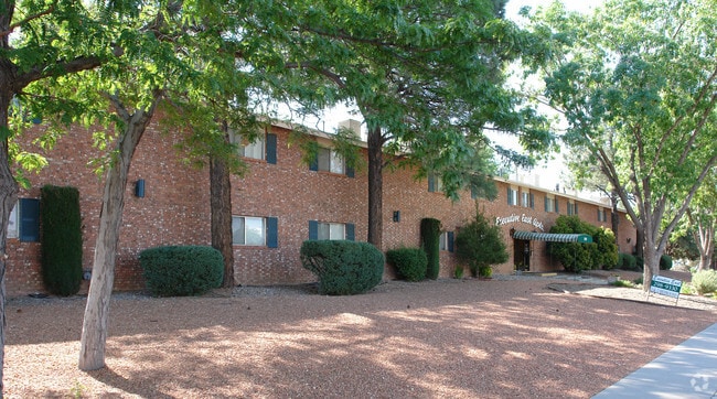 Building Photo - Executive East Apartments