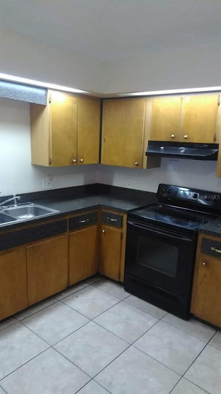 Foto del edificio - 518 Pinewood Ave