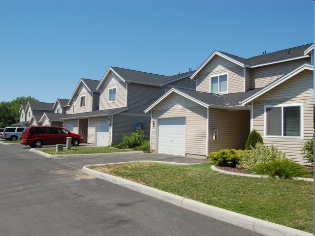 Building Photo - Sunridge Townhomes