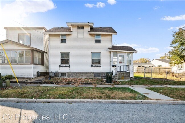 Foto del edificio - 3 br, 1 bath House - 115 Tremont Street