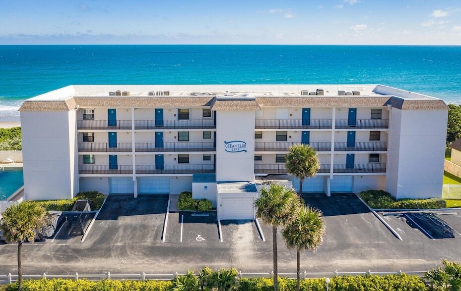 Primary Photo - 2975 Jimmy Buffett Mem Hwy