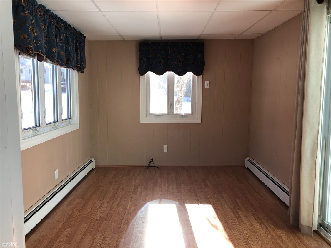 Primary Photo - 3 br, 1 bath House - 5 Juniper St