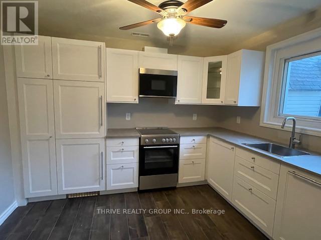 Building Photo - 329 Thompson Rd