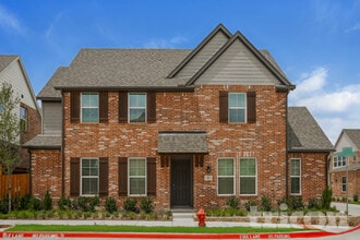 Building Photo - 1022 Fallgate Dr