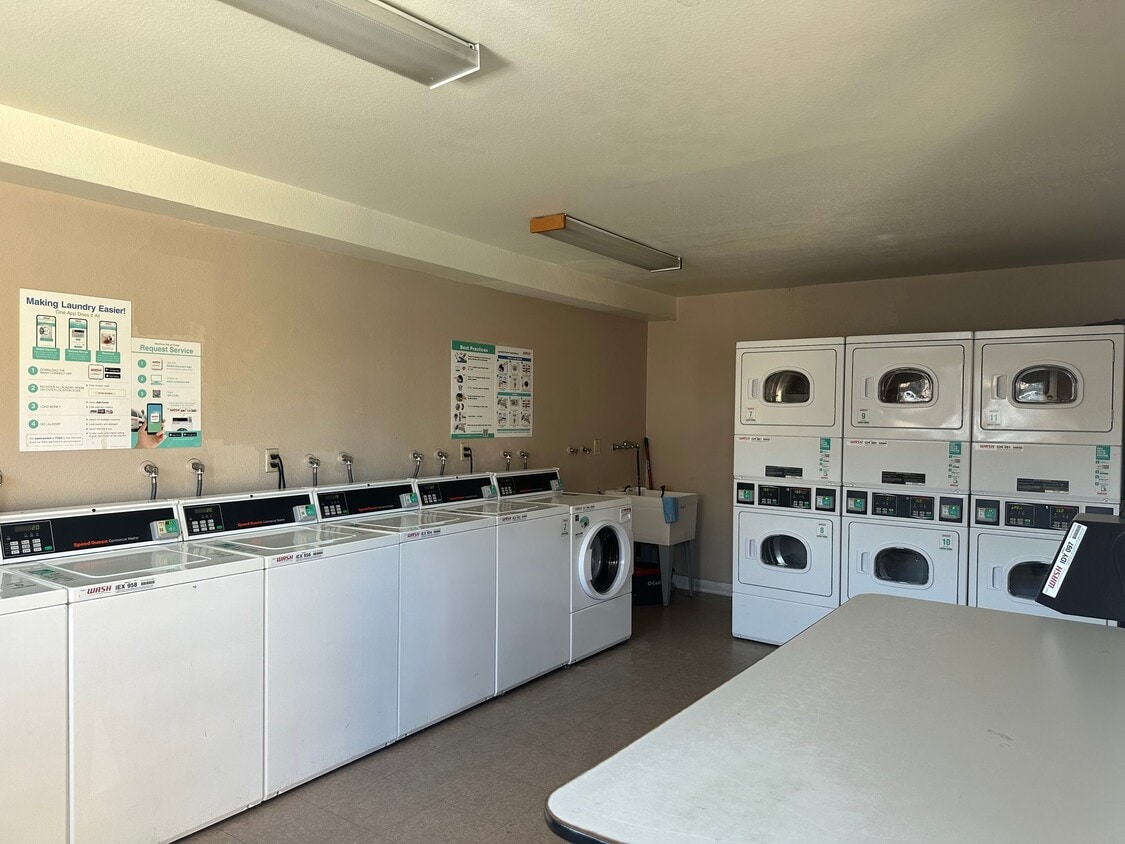 Foto del edificio - 563 Broadway