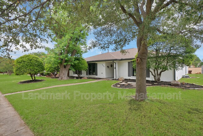 Building Photo - 3220 Steven Dr