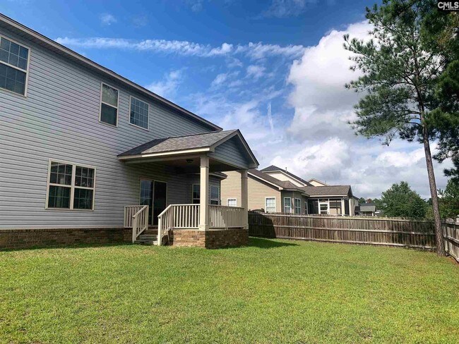 Building Photo - 147 Rossmore Dr