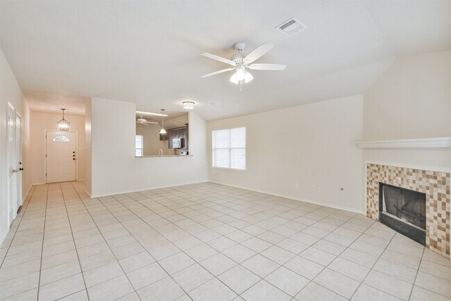 Foto del edificio - 12039 Lucky Meadow Dr