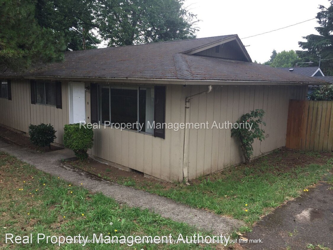 Primary Photo - 2 br, 1 bath House - 2718 Q Street Unit B
