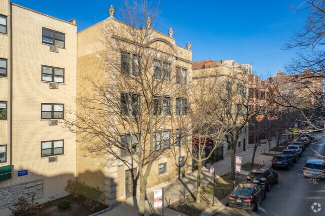 Foto del edificio - 520-28 W. Surf St.