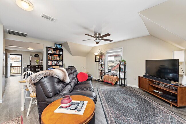 Foto del edificio - 2931 Campbell St