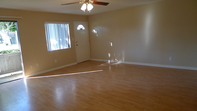 Living Area - Westlake Village