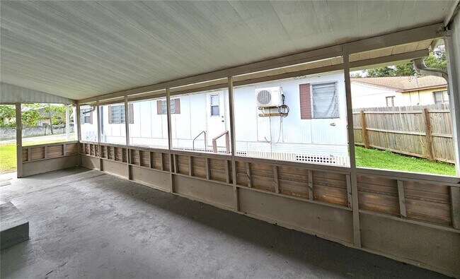 Building Photo - 503 Longfellow Blvd