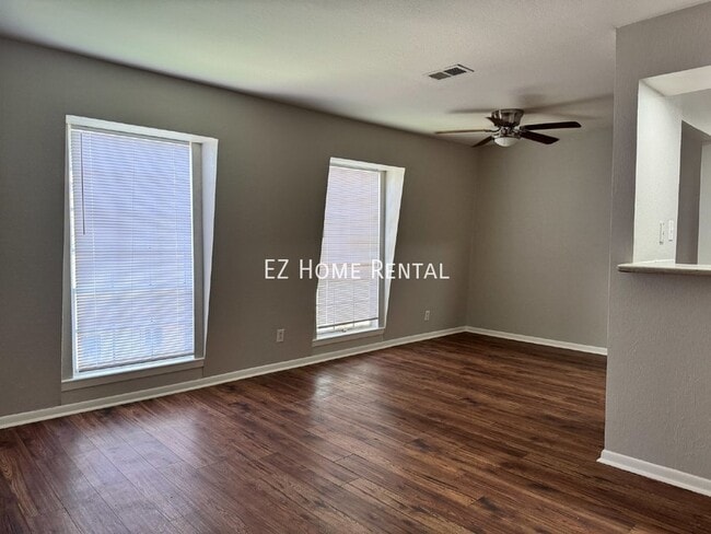 Building Photo - 2101 6th Ave N