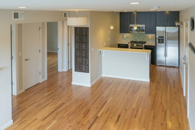 Open kitchen/dining/living area - 1201 Balsam Avenue