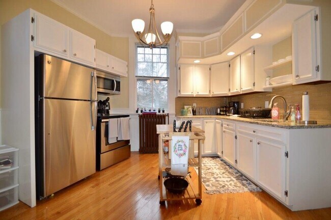 Foto del edificio - 39-41 Cranston Ave