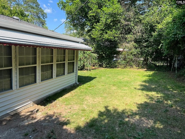 Building Photo - 3042 Beechaven Rd