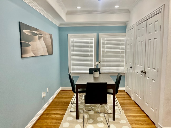 Photo - 2810 Wentworth St Apartment