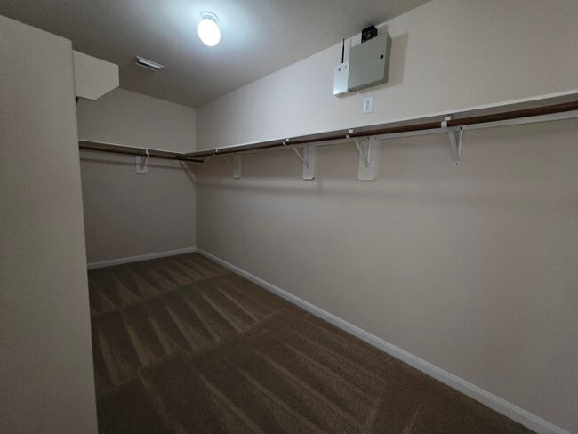 Building Photo - 15127 Blue Creek Ranch Dr