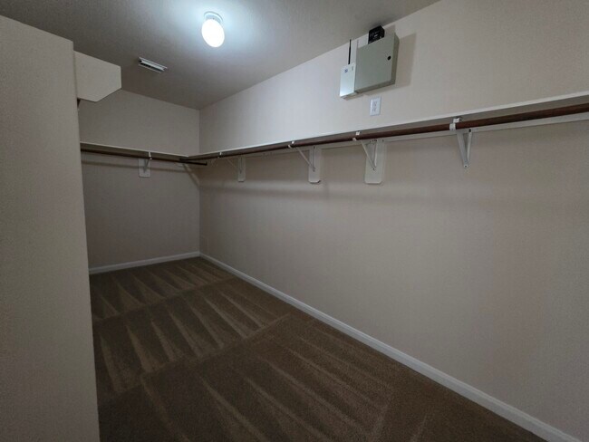 Foto del edificio - 15127 Blue Creek Ranch Dr