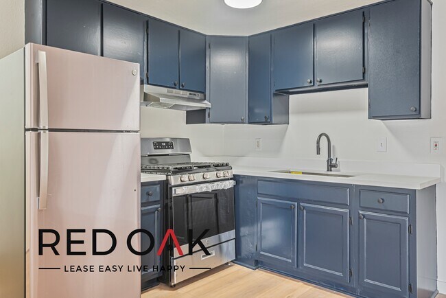 Foto del edificio - ~1 Month FREE~ Fantastic One Bedroom Featu...