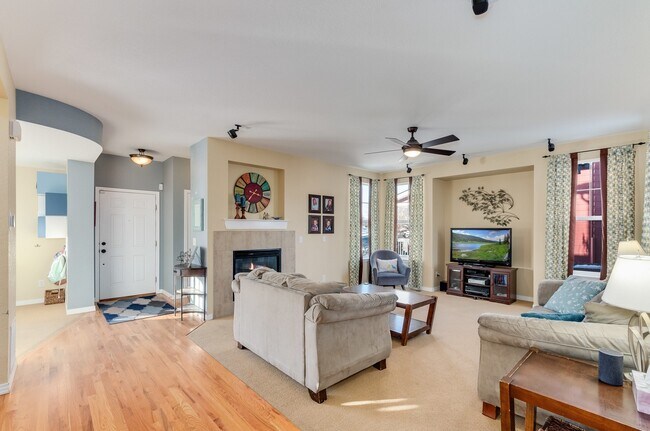 Foto del edificio - Immaculate Home in the Heart of McKay Land...