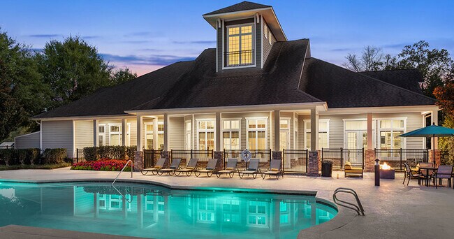 Foto del edificio - The Outlook at Greystone Apartment Homes