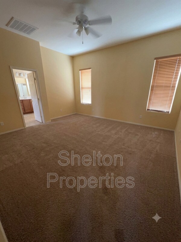 Foto del edificio - 15192 W Columbine Dr