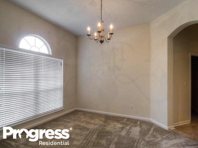 Building Photo - 3558 Silver Bluff Blvd