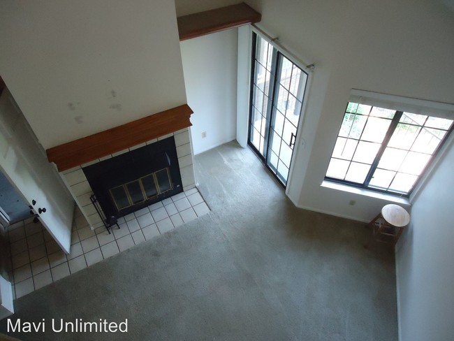 Building Photo - 816 S Vance St