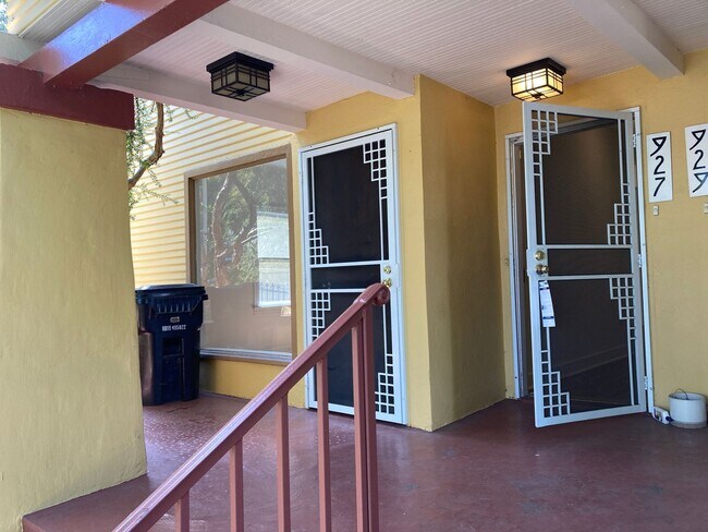 Foto del edificio - 927 W KENSINGTON