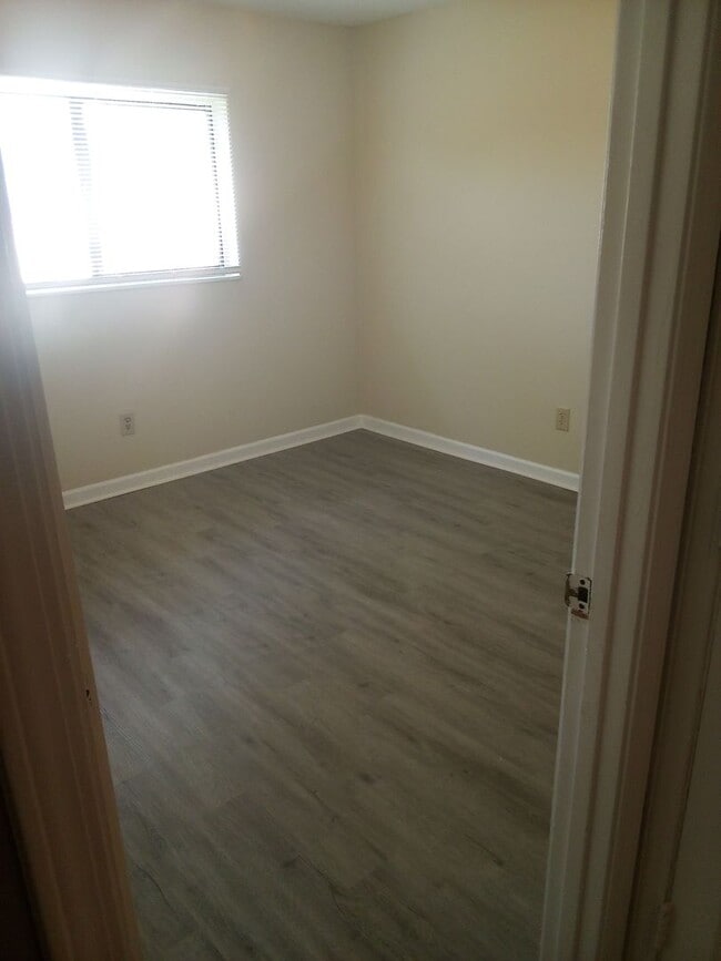 Building Photo - Tradewinds I Unit 1607