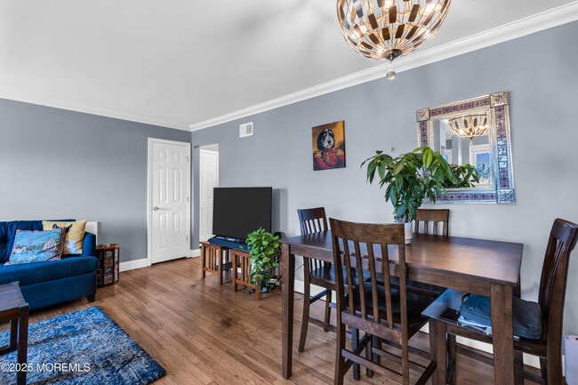 Foto del edificio - 1641 Elm Ave