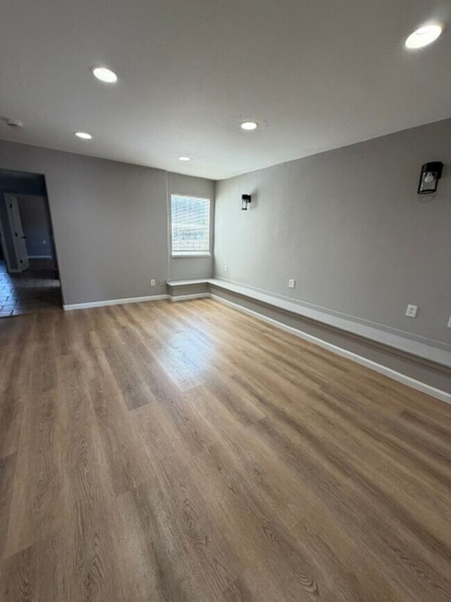Foto del edificio - 542 Lewis St