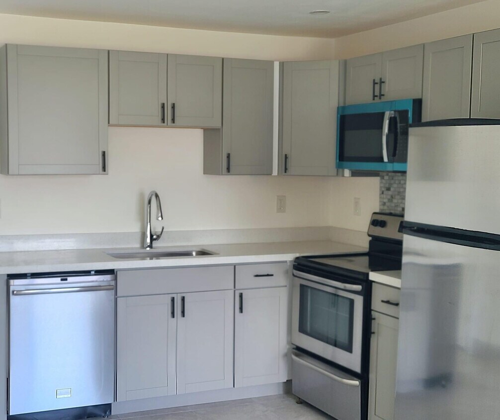 Building Photo - 2719 Lincoln St