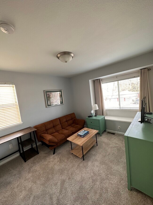 3rd bedroom/office - 265 Madison Ave Townhome