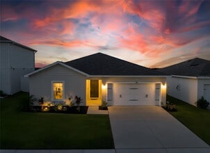 Building Photo - 1371 Madison Cir