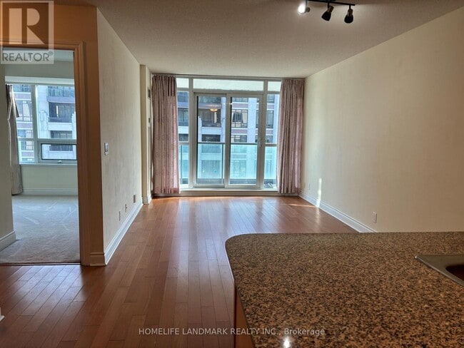 Photo du bâtiment - 30 Clegg Rd