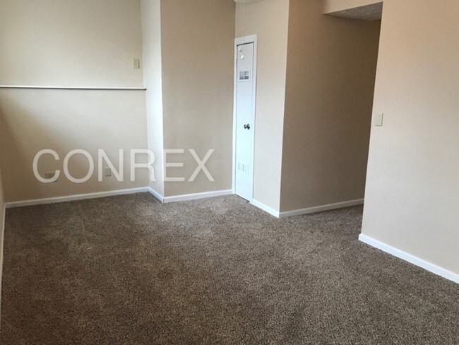 Building Photo - 2506 Peekskill Dr