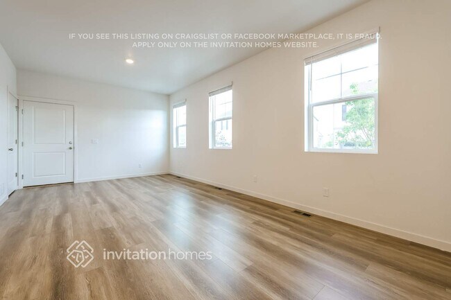 Building Photo - 287 S Uriah St