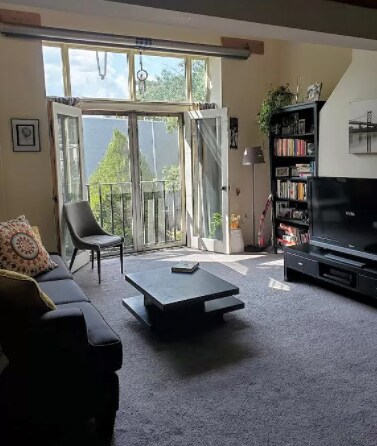 Foto del edificio - 870 N 28th St