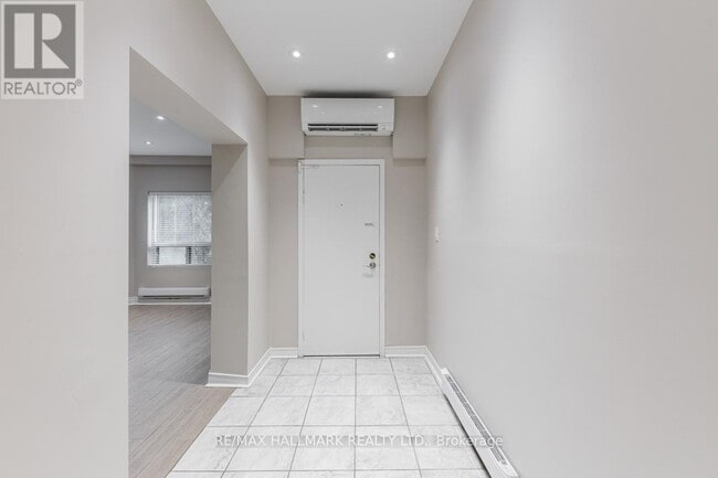 Building Photo - 10 Biggar Ave