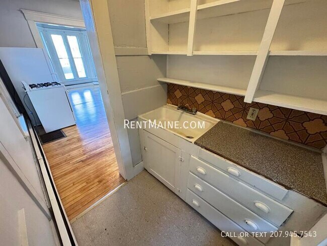 Foto del edificio - 232 Center St