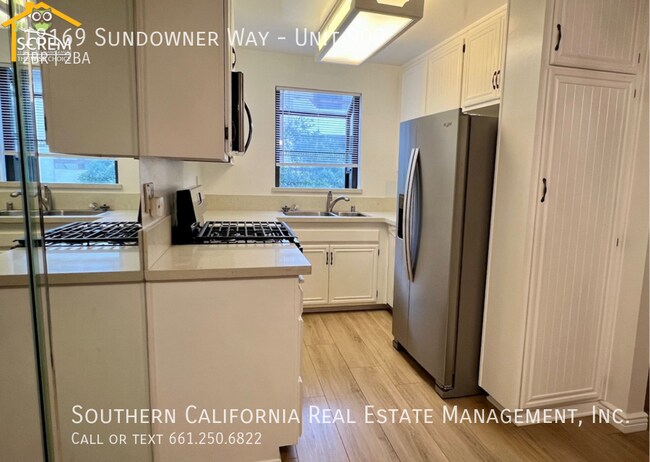 Building Photo - Two Bedroom Condo in Canyon Country