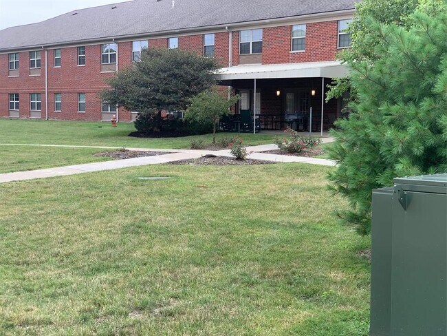 Building Photo - 25031 Columbus Rd
