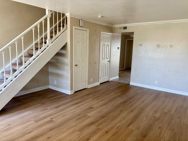 Building Photo - 5640 Riverside Dr