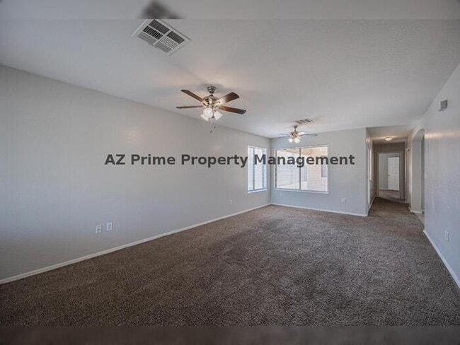 Foto del edificio - 227 W Darrow St