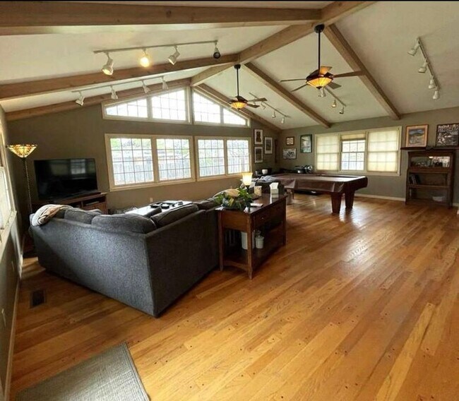 Foto del edificio - Stunning Home!!