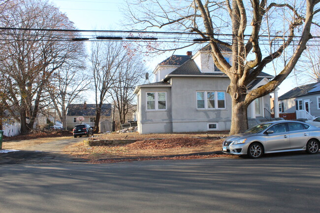 Building Photo - 97 Yarwood St