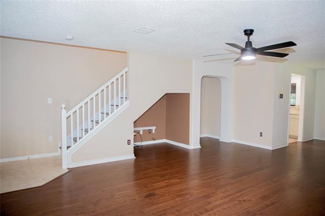 Building Photo - 2201 Driskell Ln